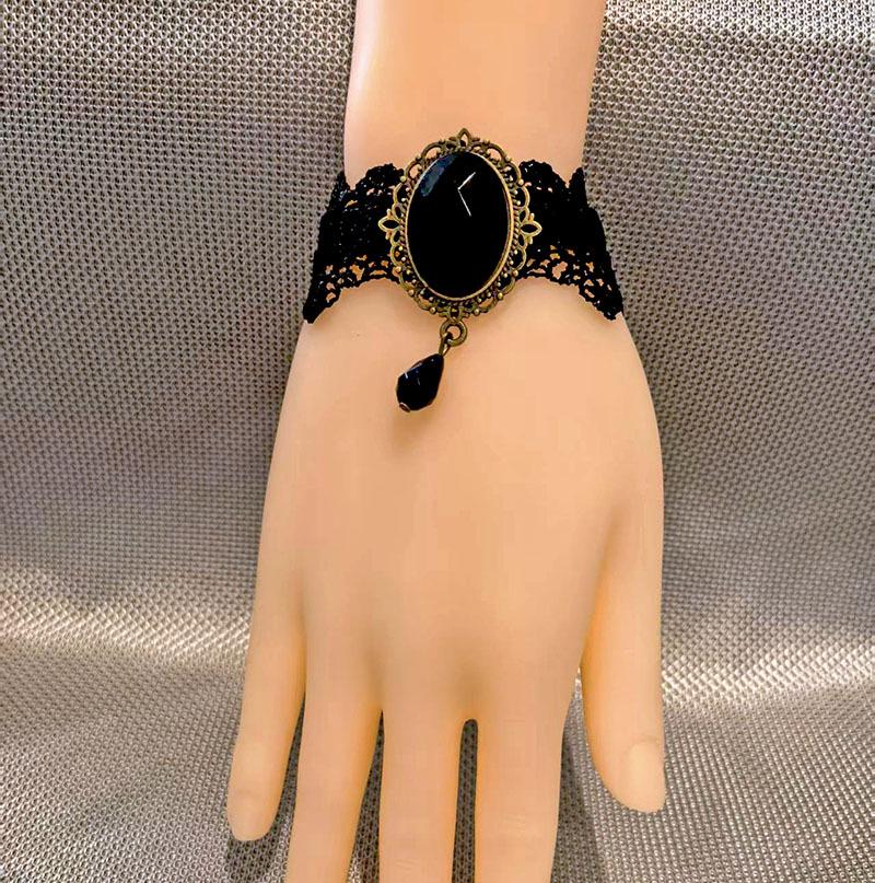 Gothic Retro Punk Lace Choker Necklace for Women