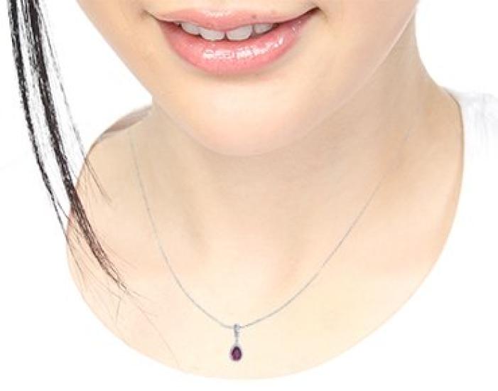 And Me Jewelry Серебряное ожерелье с кулоном в форме груши и рубином, большой карат 14154 [You Box] 0,82 [Камень июля] [Подарочная упаковка]