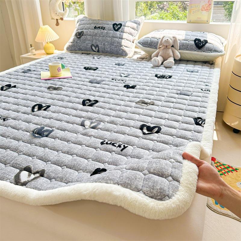 Матрас-подушка из молочного бархата для домашнего использования, зимний коралловый бархатный матрас для тепла и утолщения