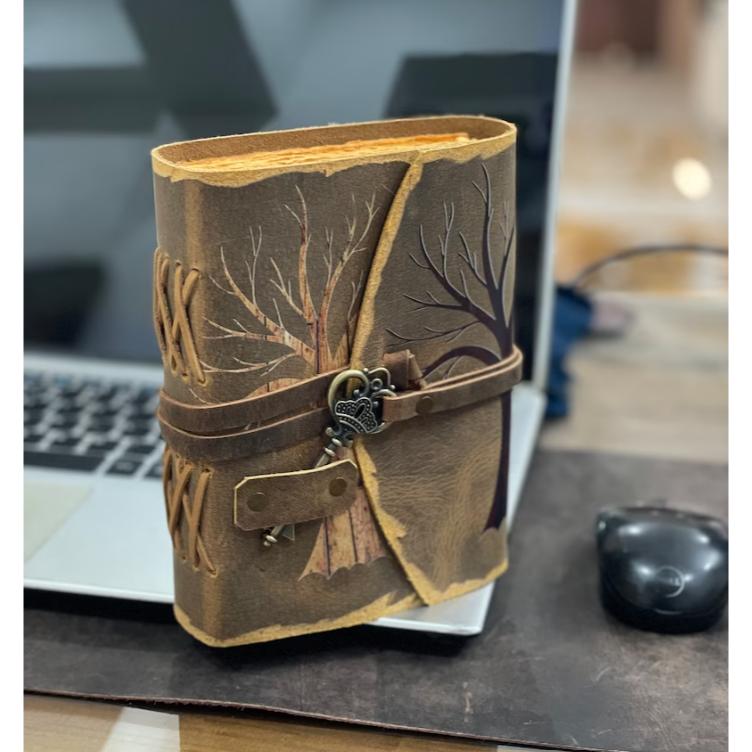 Комбинированное предложение Винтажная ручка с перьями для резьбы/Древо жизни Кожаный журнал Антикварный ручной работы с декоративным краем Винтажный бумажный гримуар