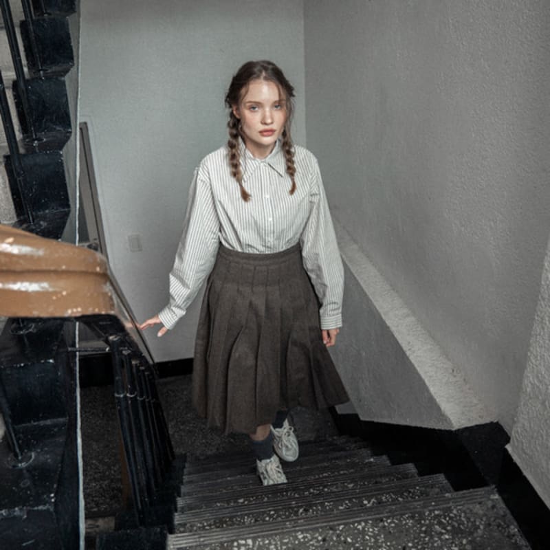 МЕСЯЦ ЗА МЕСЯЦЕМ Теплые носки свободного кроя УГОЛЬНЫЙ