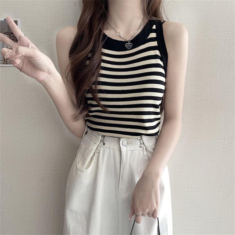 Женский облегающий полосатый трикотажный жилет без рукавов: Новый летний дизайн, универсальный и стильный.