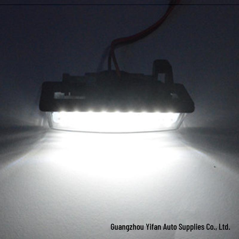 Светодиодная подсветка номерного знака Nissan Teana - Совместима с разными рынками