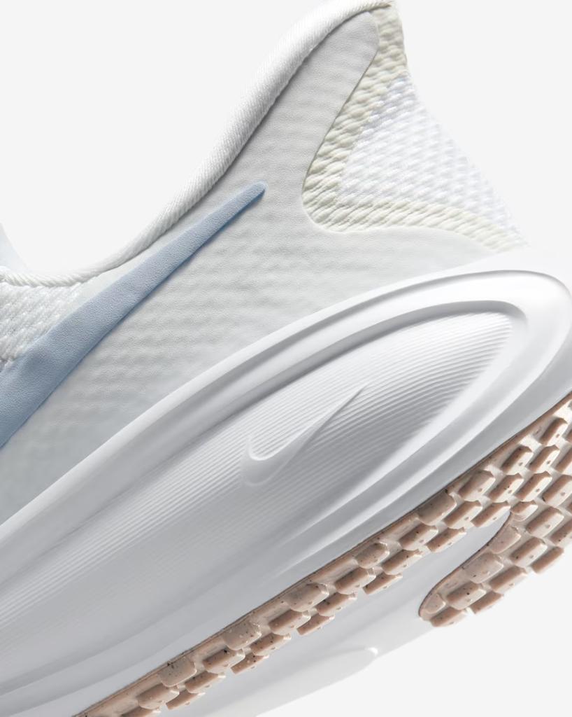 HQ2415-102 Nike Revolution 8 EasyOn White Particle Rose Sail (Women's)
