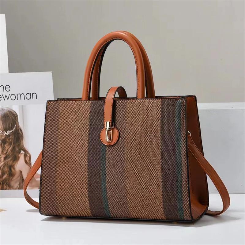 2026 summer fashion handbag simple contrasting color versatile large capacity shoulder messenger bag