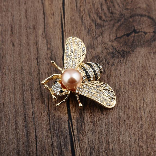 Simple Flower Bee Brooches For Women Daisy Brooch Anti -Glare Pins Shirt Sweater Pin Zircon Clothing Fixed Accessories Jewelry
