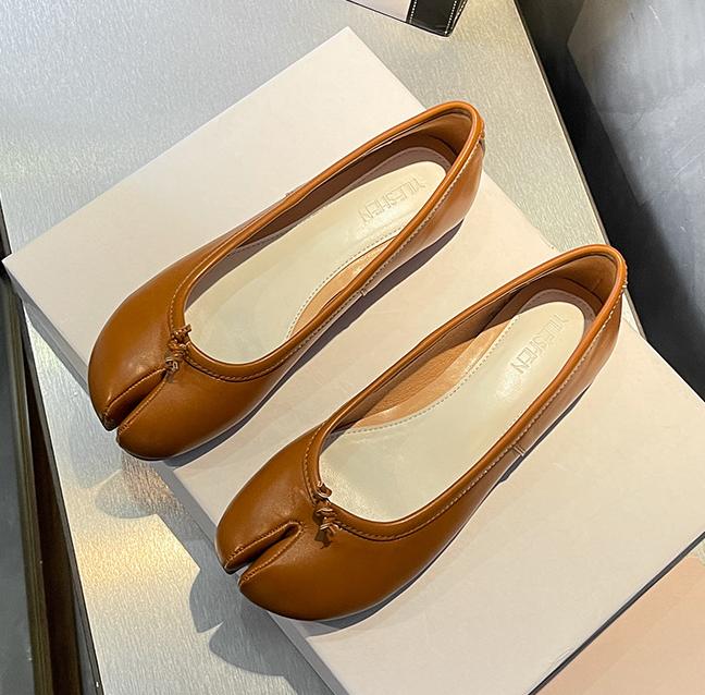 Мода 2025 Женские туфли-троттеры Таби Ниндзя Кожаные балетки Женские с раздвоенным носком Лоферы Японские копытца Мокасины Слипоны Удобные балерины Женские