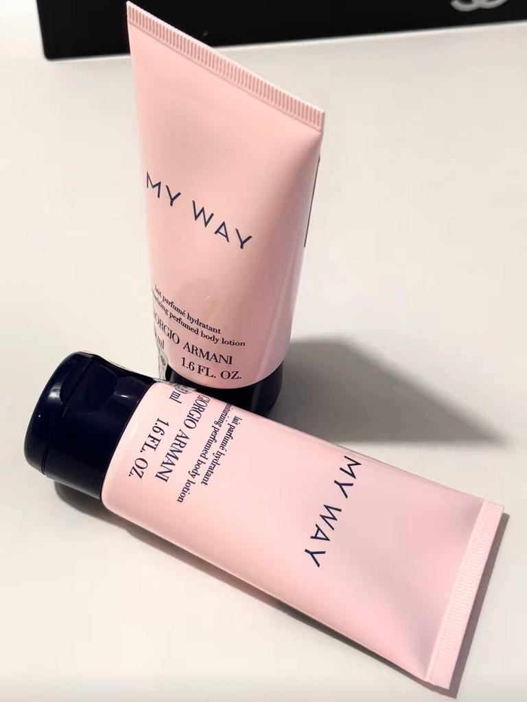 Armani My Way Увлажняющий парфюмированный лосьон для тела 50 мл Дорожный формат Питательный ароматный крем для тела для женщин
