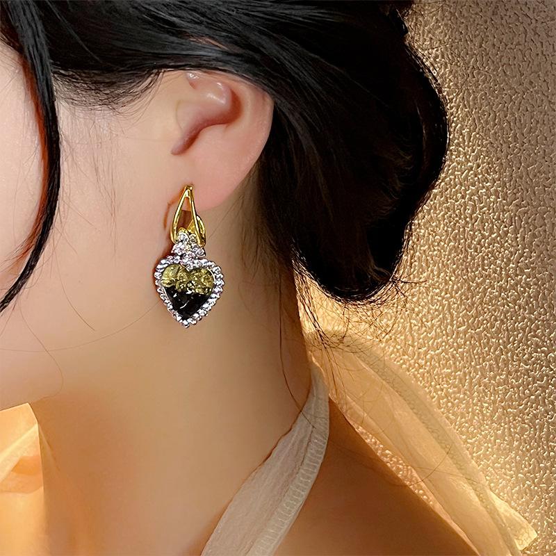 Ретро блестящие черные серьги Love Super Shine Diamond Drop Earrings Crystal Earrings Earrings Earrings Advanced Ear Buckle Temperament