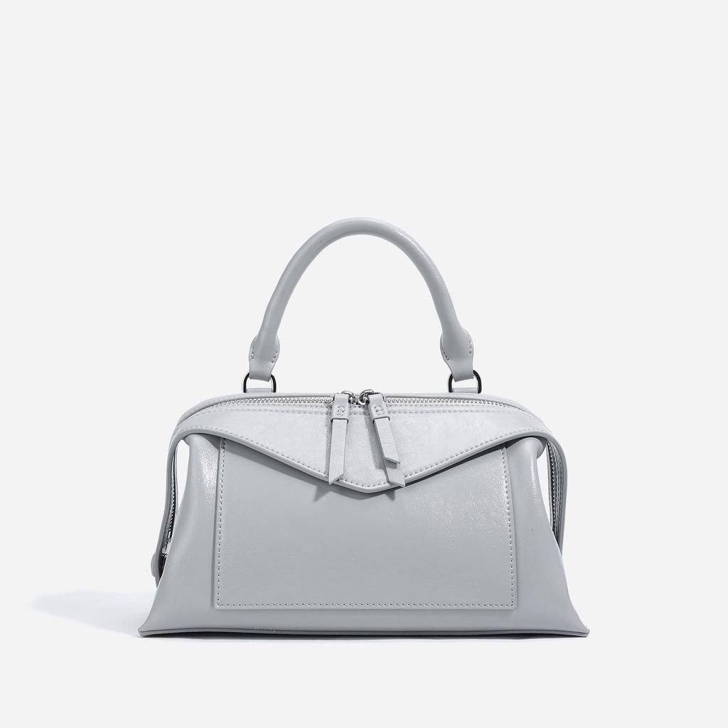 2025 Niche Design Handbag Dumpling Bag Leather Portable Messenger Bag Women's Fashion Simple High-end