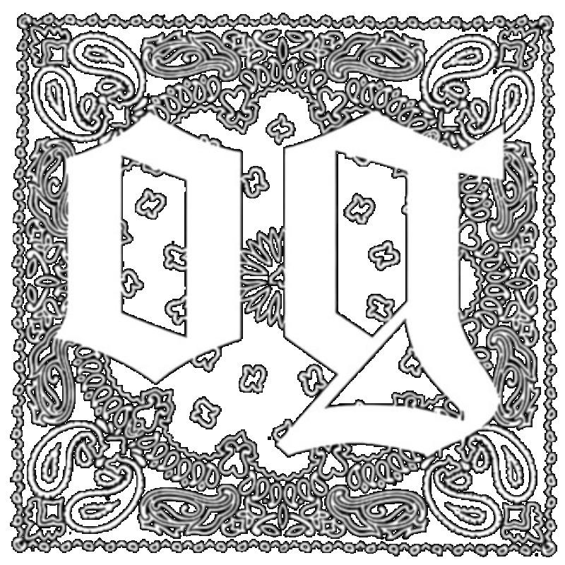 Футболка с принтом банданы, черная с белыми надписями и узором, для повседневной носки