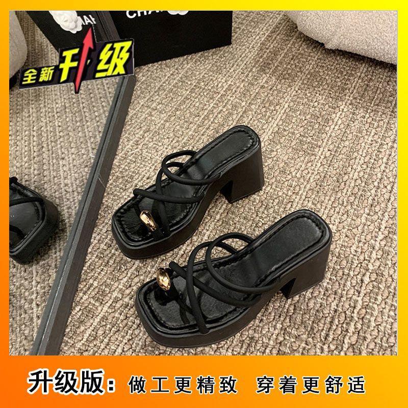 Интернет-знаменитости толстый каблук толстая подошва носок одна линия женские 2025 лето новая мода женские туфли на высоком каблуке носить универсальные крутые шлепанцы