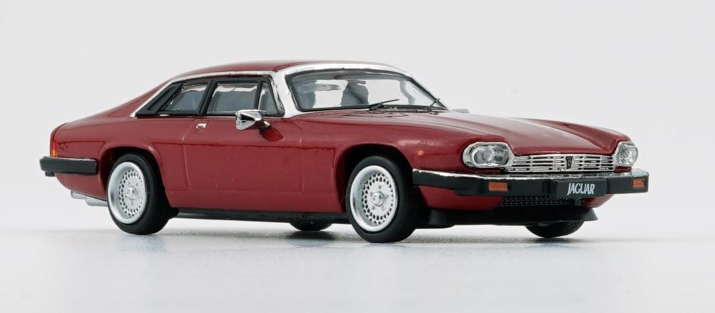 BM CREATIONS Scale Jaguar XJS 1984 Regency Red RHD Finished Product 1/64
