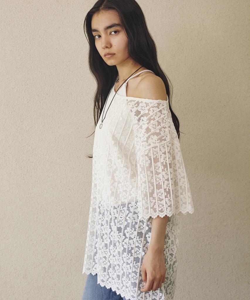 BETWEEN A AND B Floral Lace Sheer Blouse [Cream]