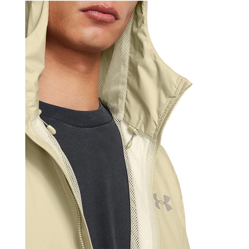 Under Armour Куртки и Пальто Мужские Бежевый 1321439-289