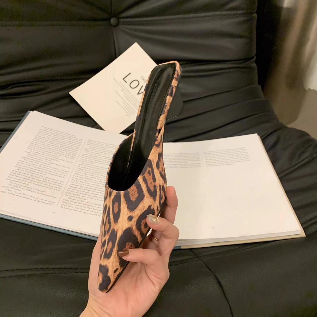 Модные новые роскошные женские мюли-тапочки с острым носком, модные женские элегантные сандалии для платья конфетных цветов на квадратном низком каблуке, обувь-слайды