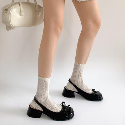 Белые французские ретро сандалии на толстом каблуке с высокой платформой и закрытым носком женские 2025 новая летняя обувь для ношения с юбкой крутые шлепанцы