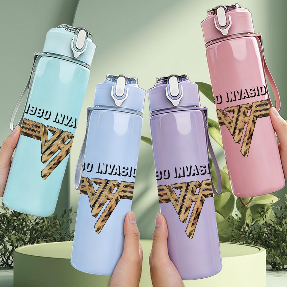 1PC 1983 golden wing emblem print 750ml colorful plastic sports water bottle leakproof pop up lid with straw for outdoor work home use