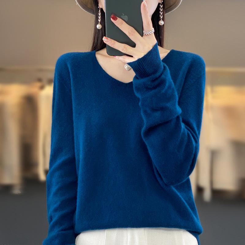 Women's V-Neck Wool Sweater: New Autumn/Winter Solid Color, Loose Fit, Versatile Style.