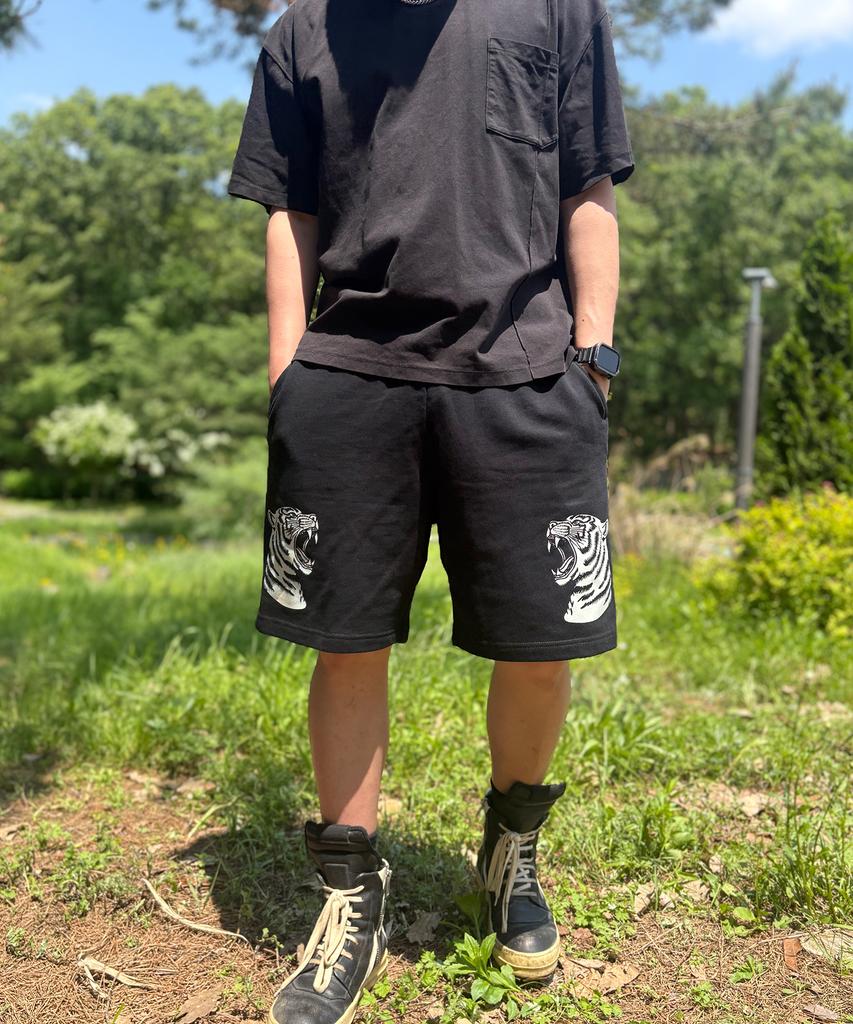 DRIFTOUT Double Pierce Tigers Cotton Shorts (2 Colors)