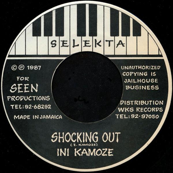 7-дюймовая пластинка INI KAMOZE Shocking Out NONE Selekta 1987 Ямайка Регги Ска Даб Б/у