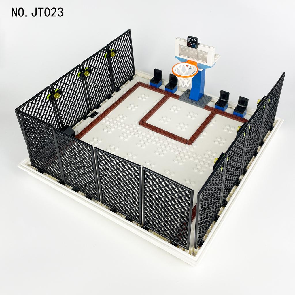 JT023 Школьная баскетбольная площадка. Дети собирают строительные блоки, игрушки.