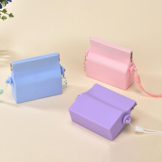 Силиконовый футляр для ретейнеров с застежкой-кнопкой, защитой от ударов и вентиляционными отверстиями. Портативный футляр для ортодонтических элайнеров для повседневных дел и путешествий.