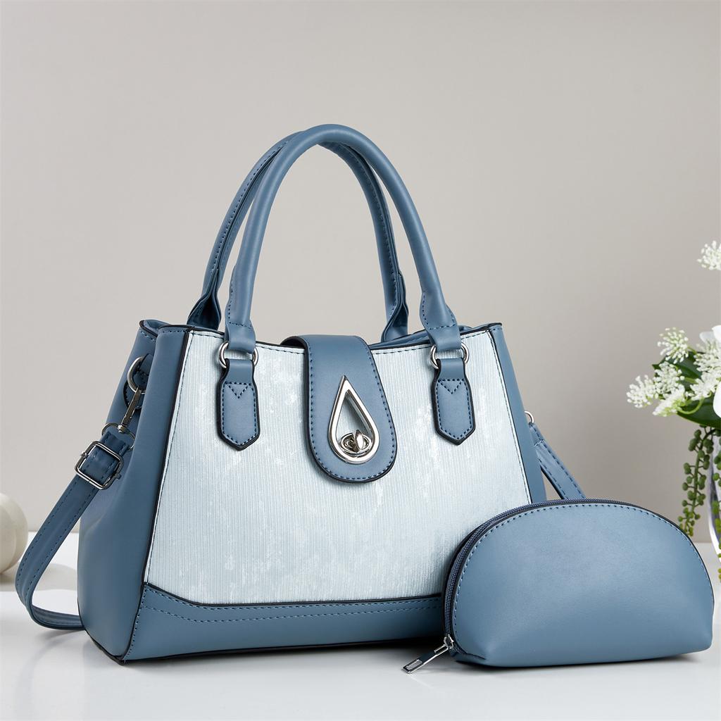 Atmospheric simple fashion niche light luxury shoulder women's bag large capacity commuting out versatile bag