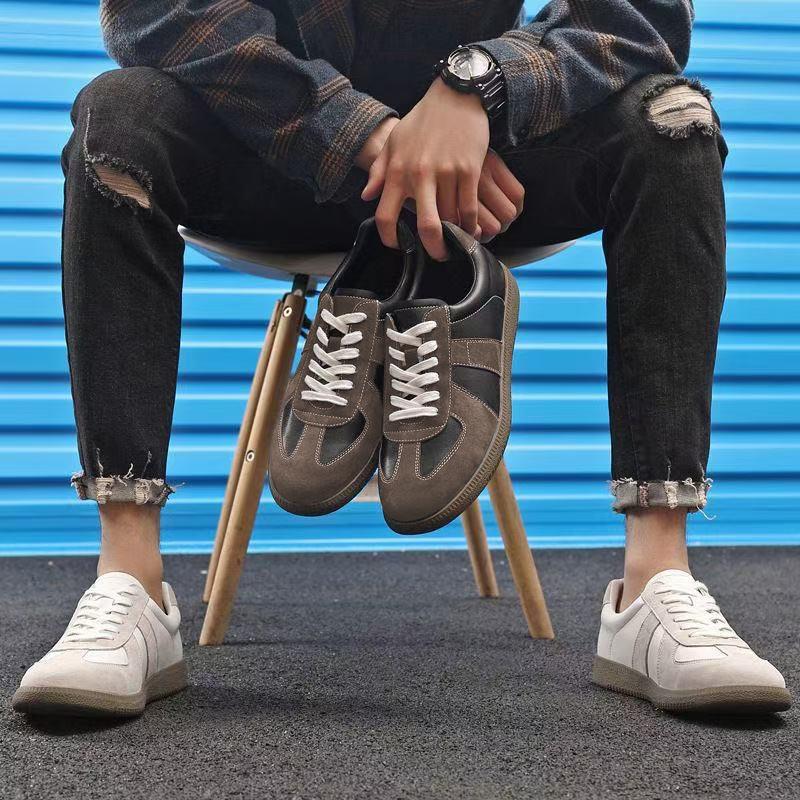 Autumn round head German training shoes breathable and light couple sports casual shoes single low top classic