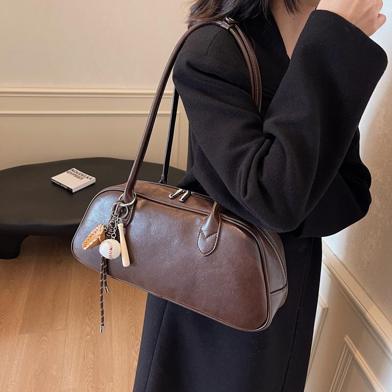 Retro Fashion Versatile Shoulder Bag Autumn and Winter New Niche Design Texture Simple Casual Large Capacity Bowling Bag