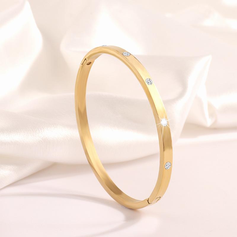 Titanium steel bracelet gold high version temperament zircon bracelet women's light luxury fashion elegance does not fade simple bracelet