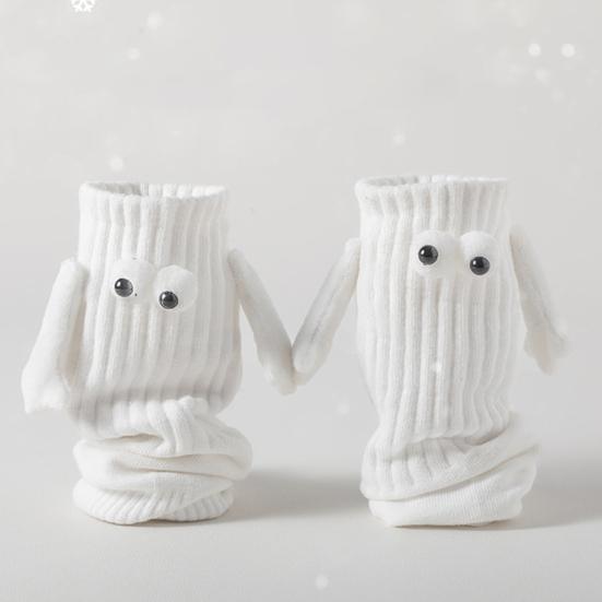 1 Pair Linking Couple Socks Magnetic Suction 3D Doll Couple Socks Couple Holding Hands Funny Socks Mid-Tube Cute Socks Funny Gifts for Women Men