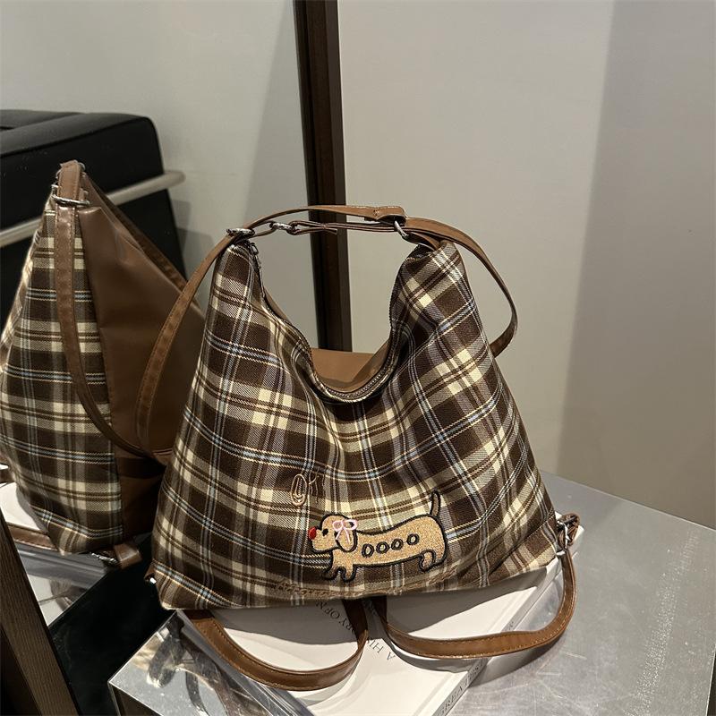 Сумка Commuter большого объема женская наплечная 2024 новая популярная иностранная сумка через плечо сумка-мессенджер сумка-тоут