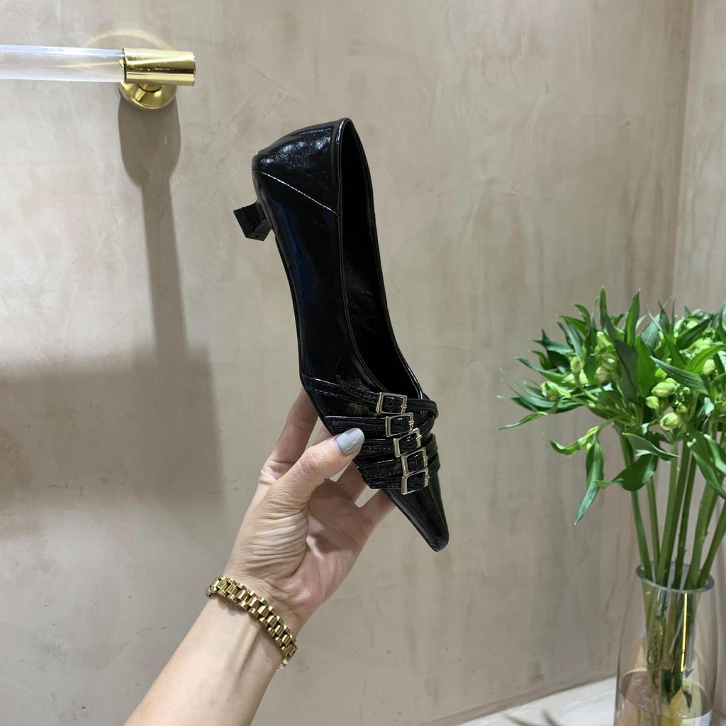 High Heels Women's Autumn and Winter 2025 New Thin Heels Retro Shallow Mouth Pointed Head Low Heel Soft Leather Work Professional Single Shoes