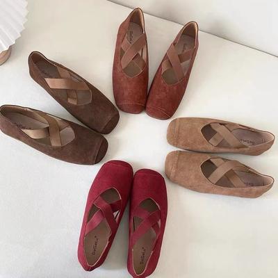 Туфли Мэри Джейн на плоской подошве из кожи, балетки