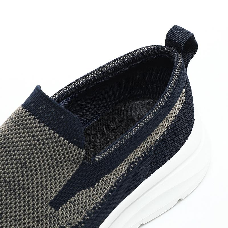 Men Casual Shoes Canvas Shoes Men Classic Loafers Breathable Walking Flat Men Shoes Sneakers Plus Size