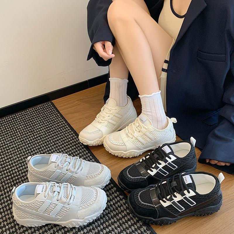 Немецкие тренировочные кроссовки на толстой подошве, увеличивающие рост, легкие, летние, новые 2025, с мелкой сеткой, дышащие, женские спортивные и повседневные кроссовки