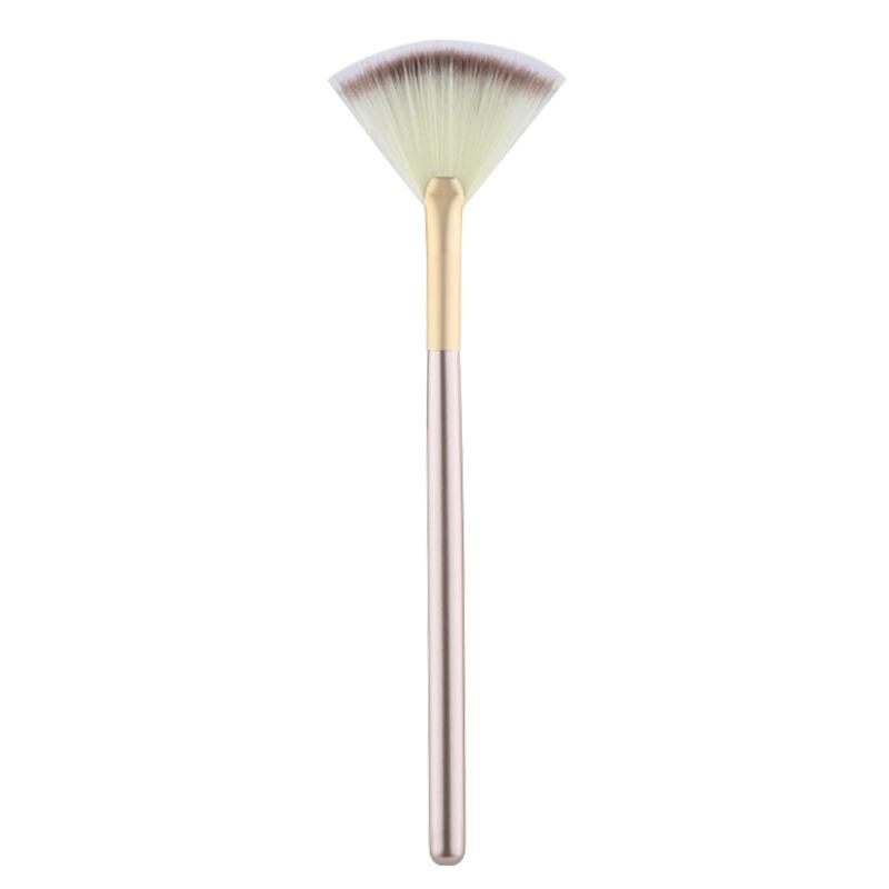 Special for single fan-shaped highlight brush, evenly painted soft fan-shaped makeup brush, mask brush, beauty tool