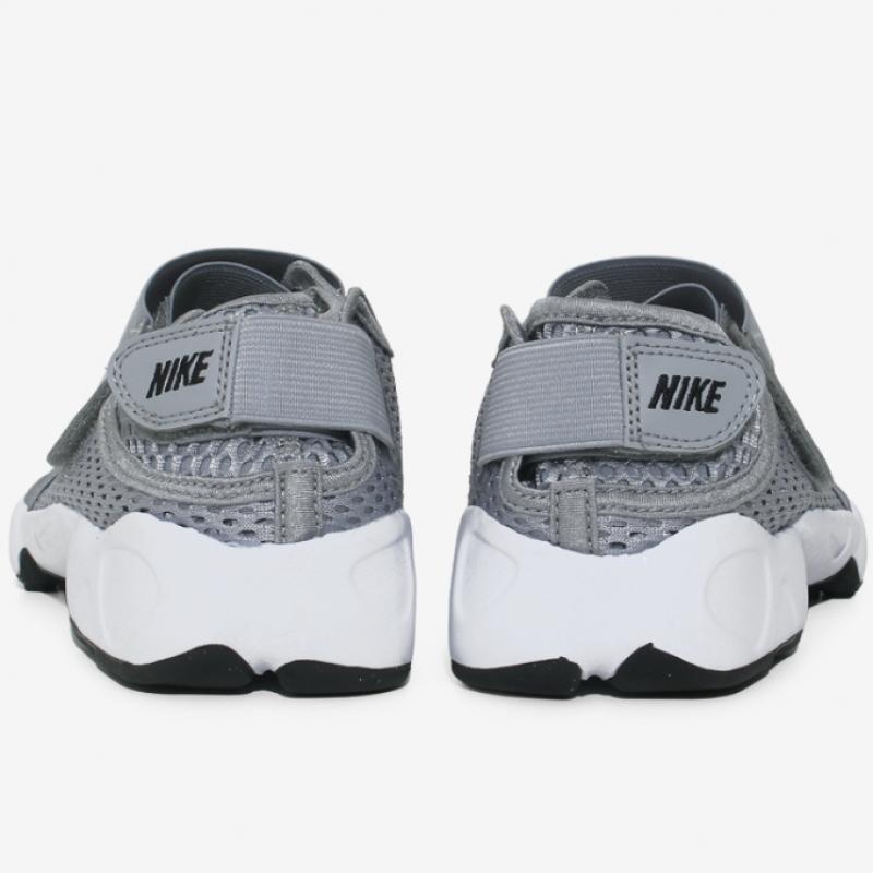 Nike Boys Little Kids Lift Gs Ps Sandals Sneakers