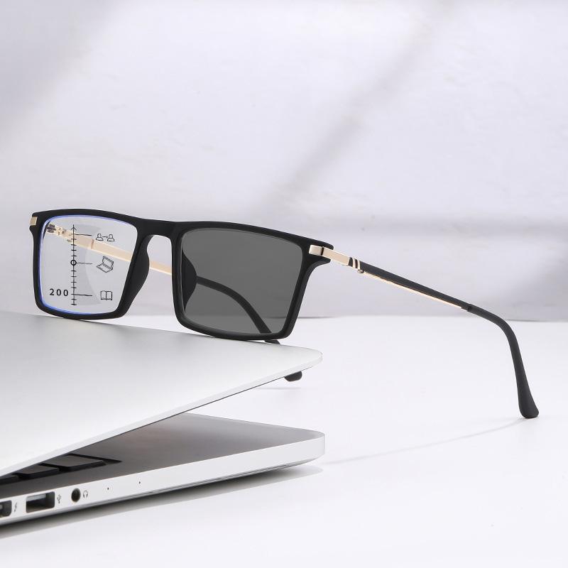 Square Multifocal Photochromic Presbyopia Eyewear for Men ladies Progressive High-definition Reading Anti Blue Light Eyewear