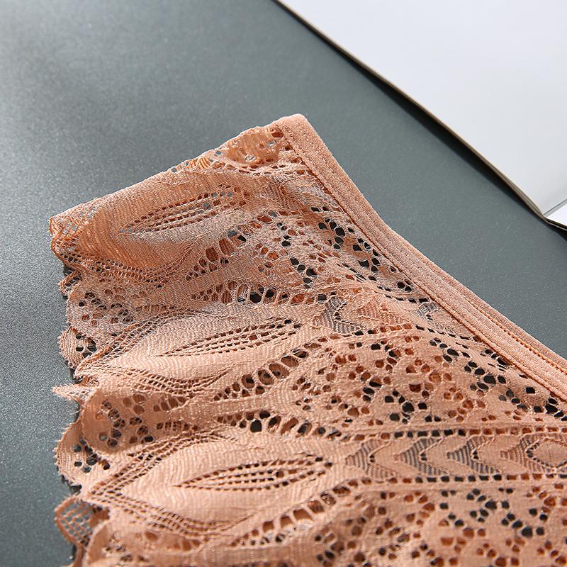 Plus Size Women's Back Hollow Lace Panties Sexy Breathable Briefs Shaped Like Peacock Feather Underwear