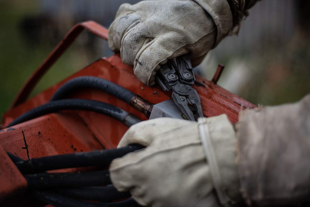 LEATHERMAN SURGE BLACK с чехлом MOLLE Японская гарантия 25 лет Мультитул [Оригинальный продукт]