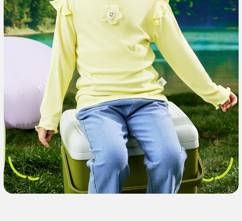 Girls' T-shirt 2026 new style for baby girls, moisture absorbing, breathable, cute solid color lace long sleeved top, children's base shirt