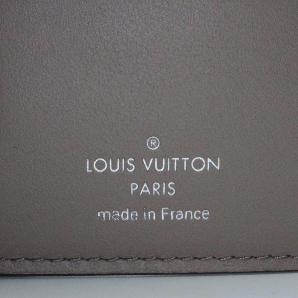 Used Louis Vuitton Portefeuille Capucines Compact M62156 [Beautiful Condition]