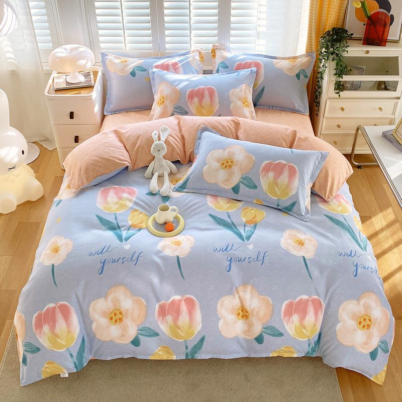 Небольшой свежий утолщенный комплект из четырех предметов из хлопка с принтом, состоящий из трех предметов, простыня и пододеяльник