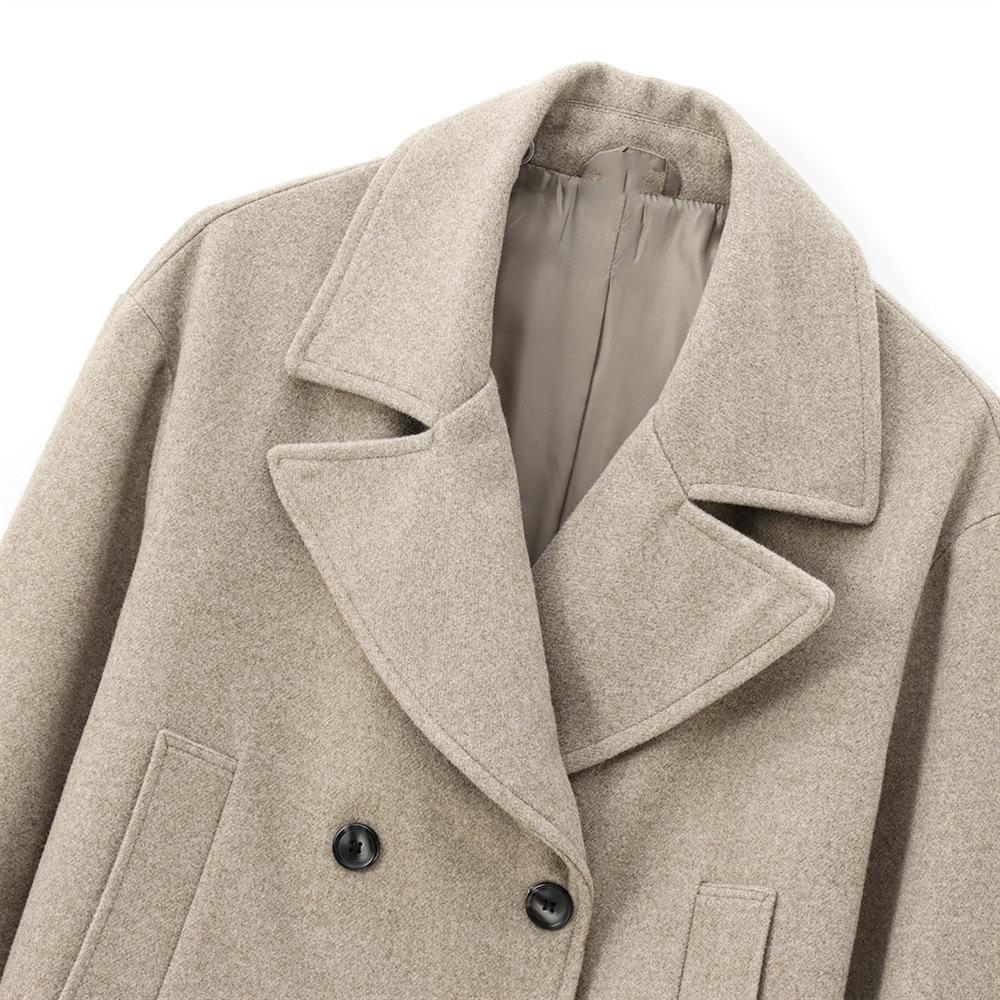 Женское двубортное короткое пальто из смесовой шерсти - Коллекция Осень/Зима 2024