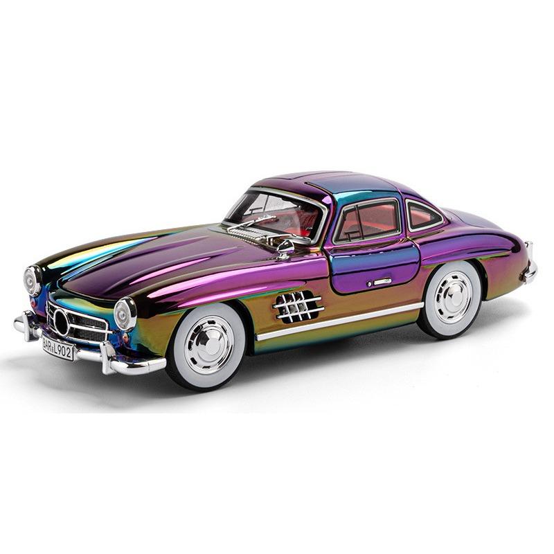 Масштаб 1/24 Классический автомобиль Benz 300SL Металлическая литая модель автомобиля со звуком и светом Коллекционирование Хобби Настольное декоративное украшение Подарок