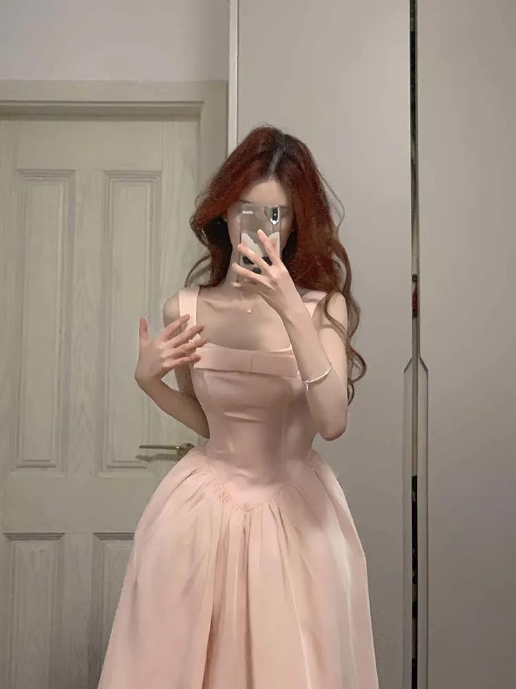 Французское розовое преппи вечернее платье А-силуэта с квадратным вырезом и завышенной талией
