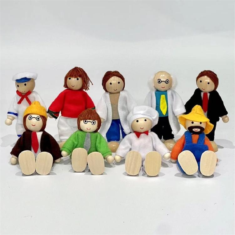 9 Character Wooden Articulated Toy People Promoting Imagination and Family Bonding