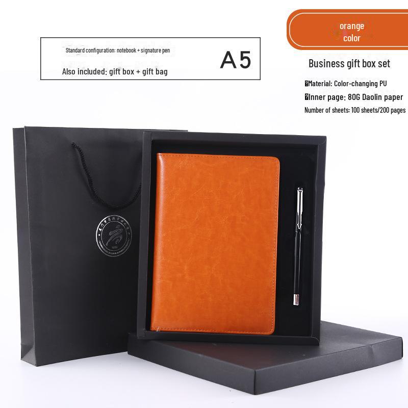 «Набор из фирменных деловых блокнотов формата А5 с мягкой обложкой и подарочной коробкой для блокнота формата В5»